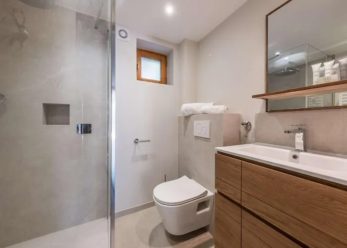 Daire Charming 50m² In 1850 - Wifi, Terrace, Locker - Sleeps 4 - Chenus Quartier - Fr-1-631-149